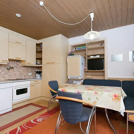 Monika 1 Apartment Fügen